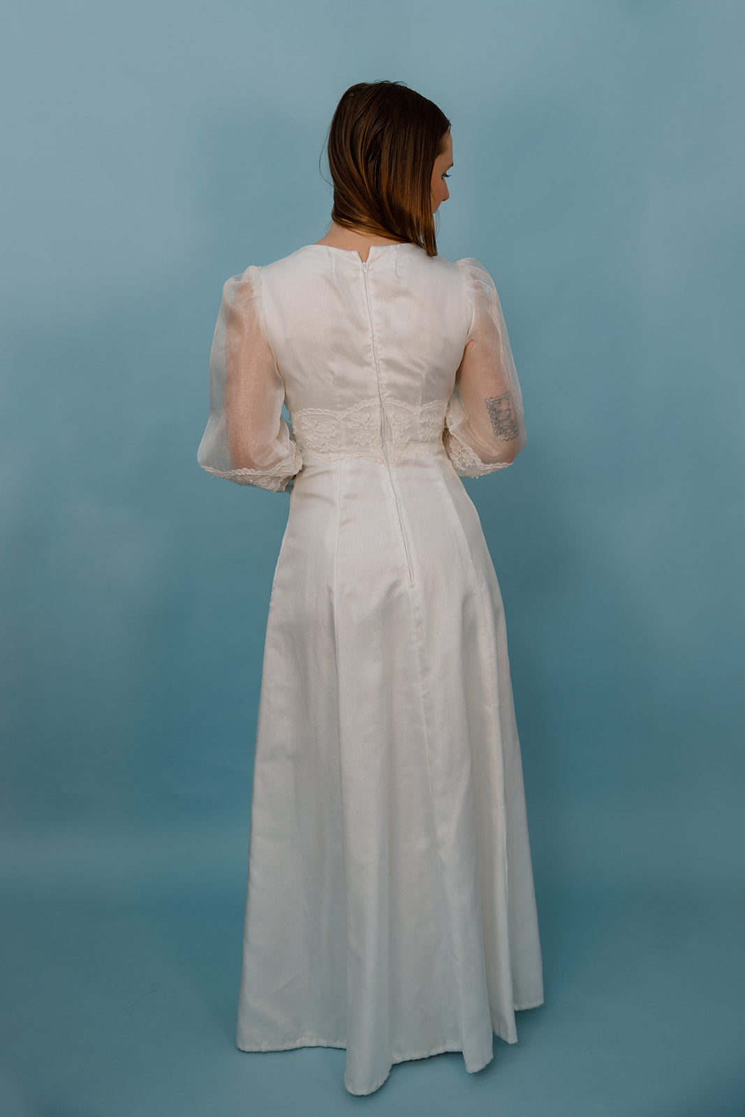 Lizzie: 1970s Iridescent Simple Dress with Detachable Train