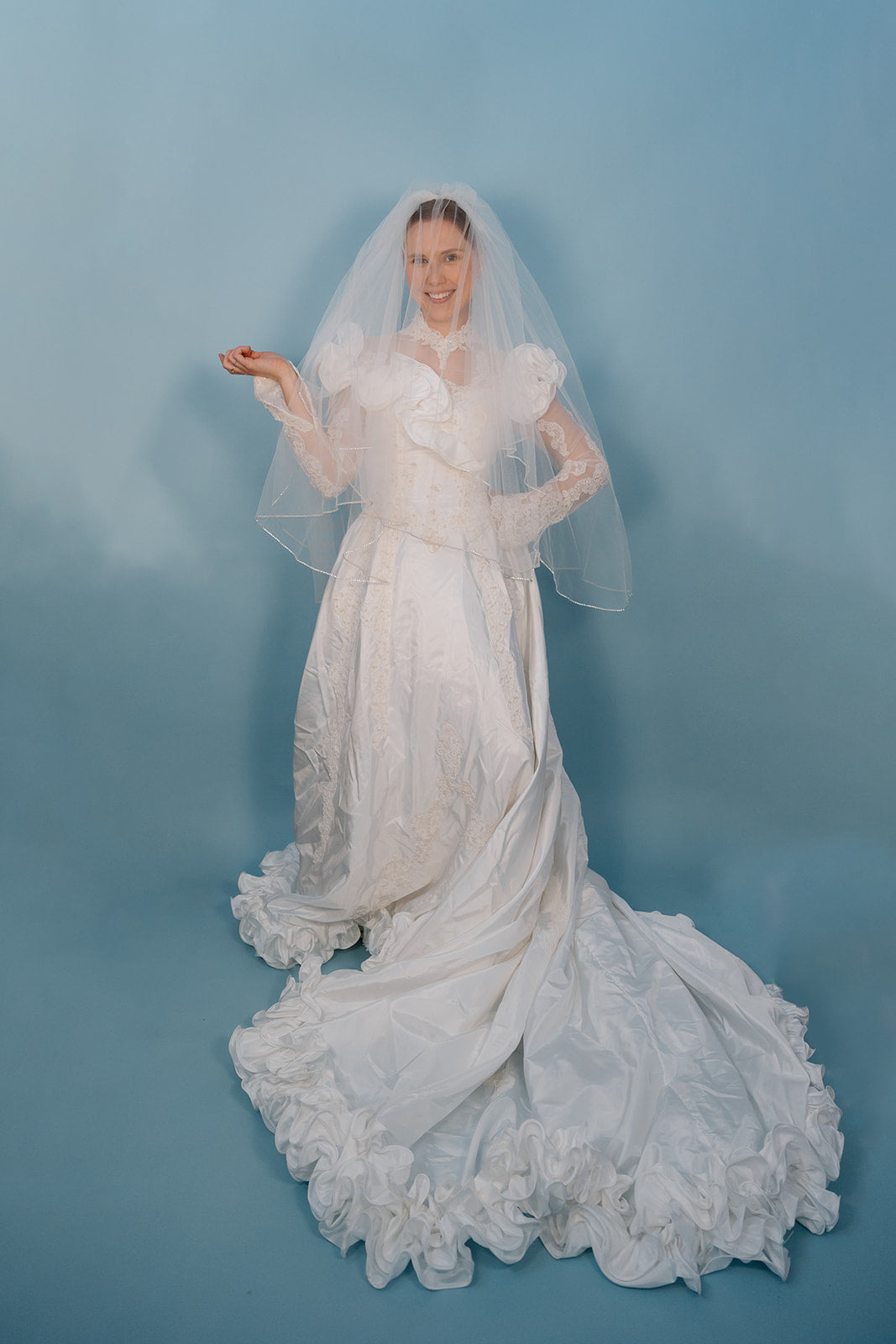 Shiloh: 1980s Ballgown 3D Ruffle Details – Juniper Lane