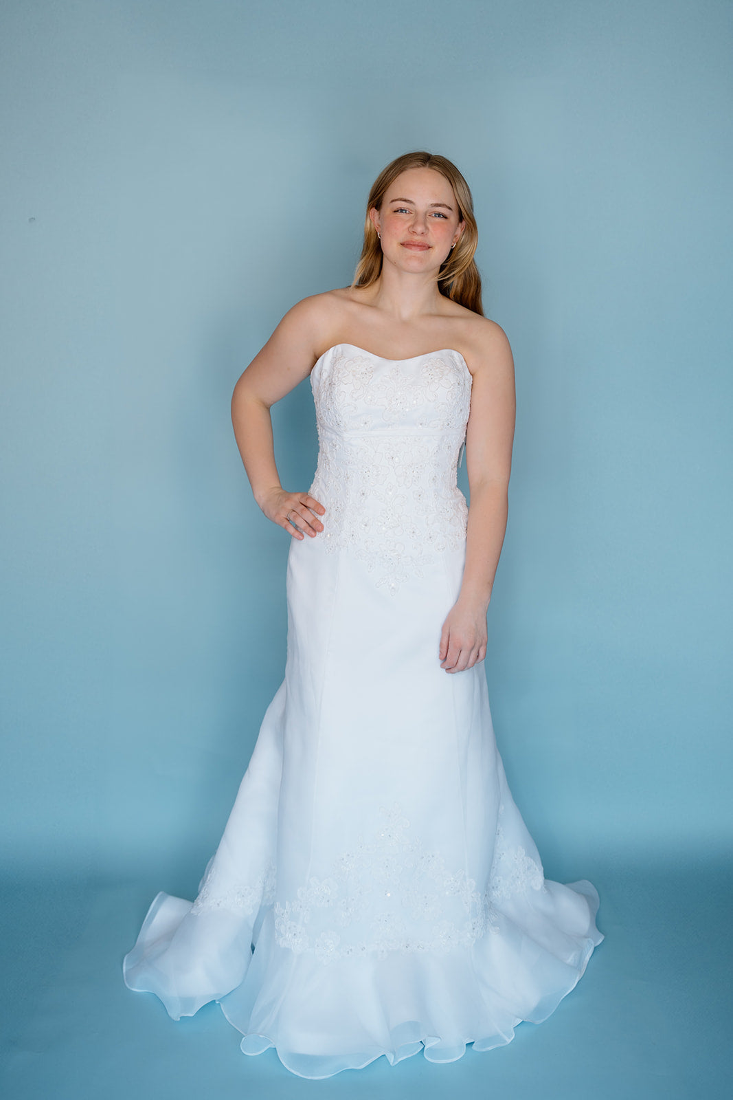Alexa: strapless white 2000s fit + flare