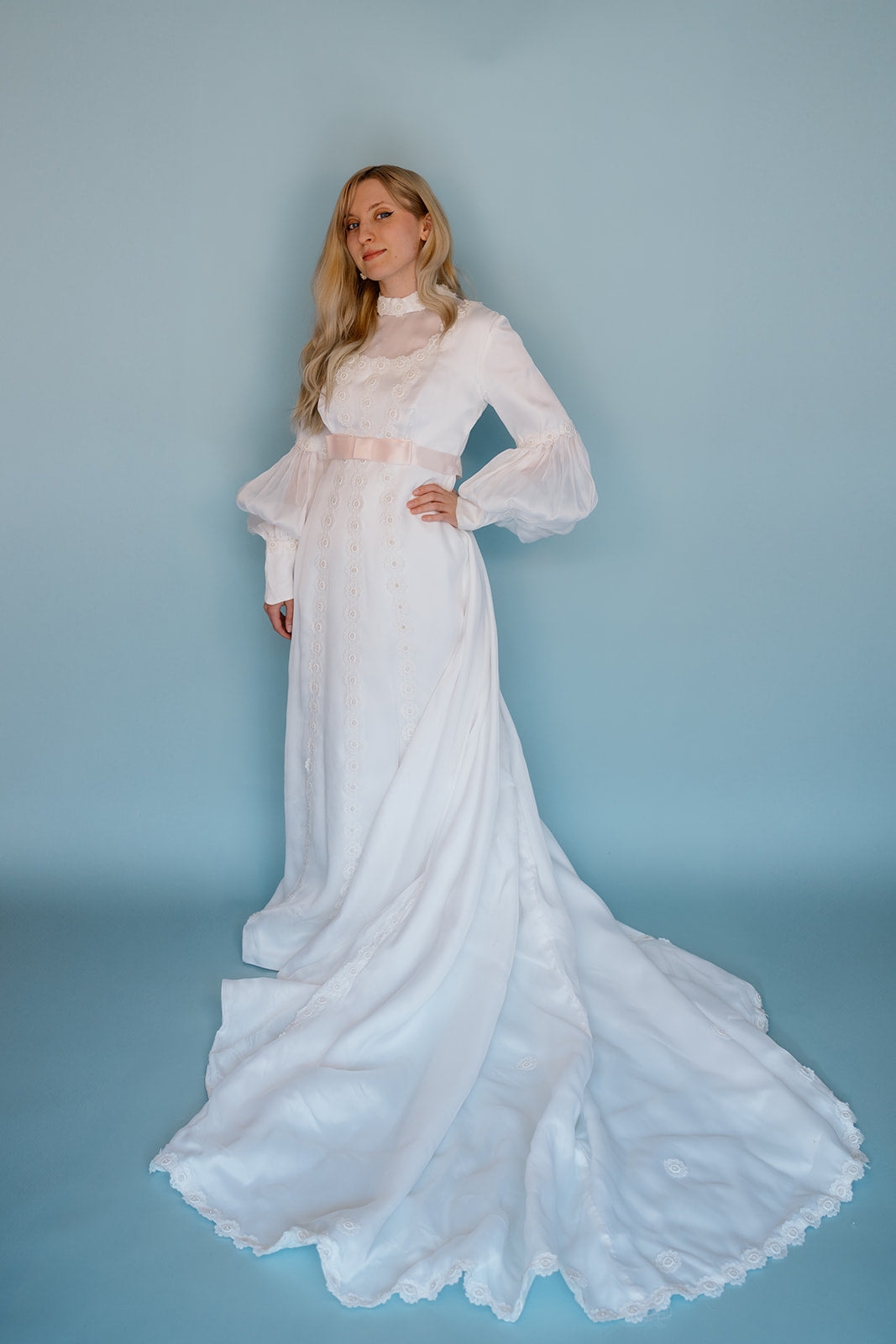 Linda: 1971 Wedding Dress with Daisies + Pink Ribbon