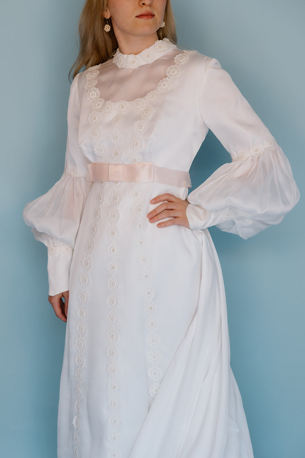 Linda: 1971 Wedding Dress with Daisies + Pink Ribbon