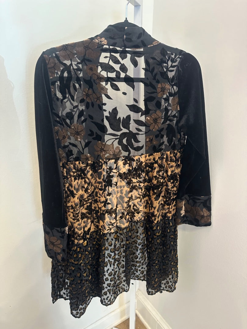 *Adore | Sheer Shawl (S)