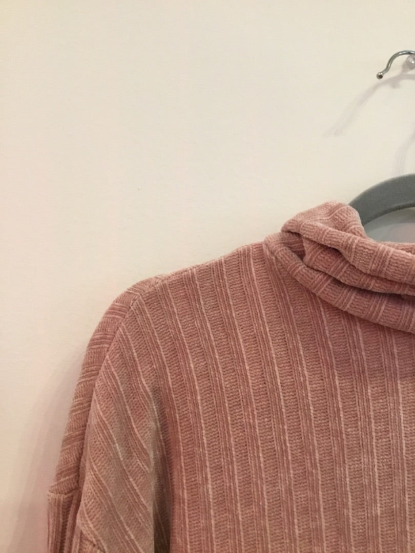 *Alter'd State | Turtleneck Sweater (S)