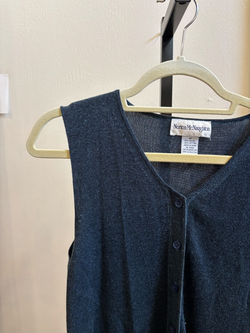 *Norton McNaughton | Sweater Vest (M)