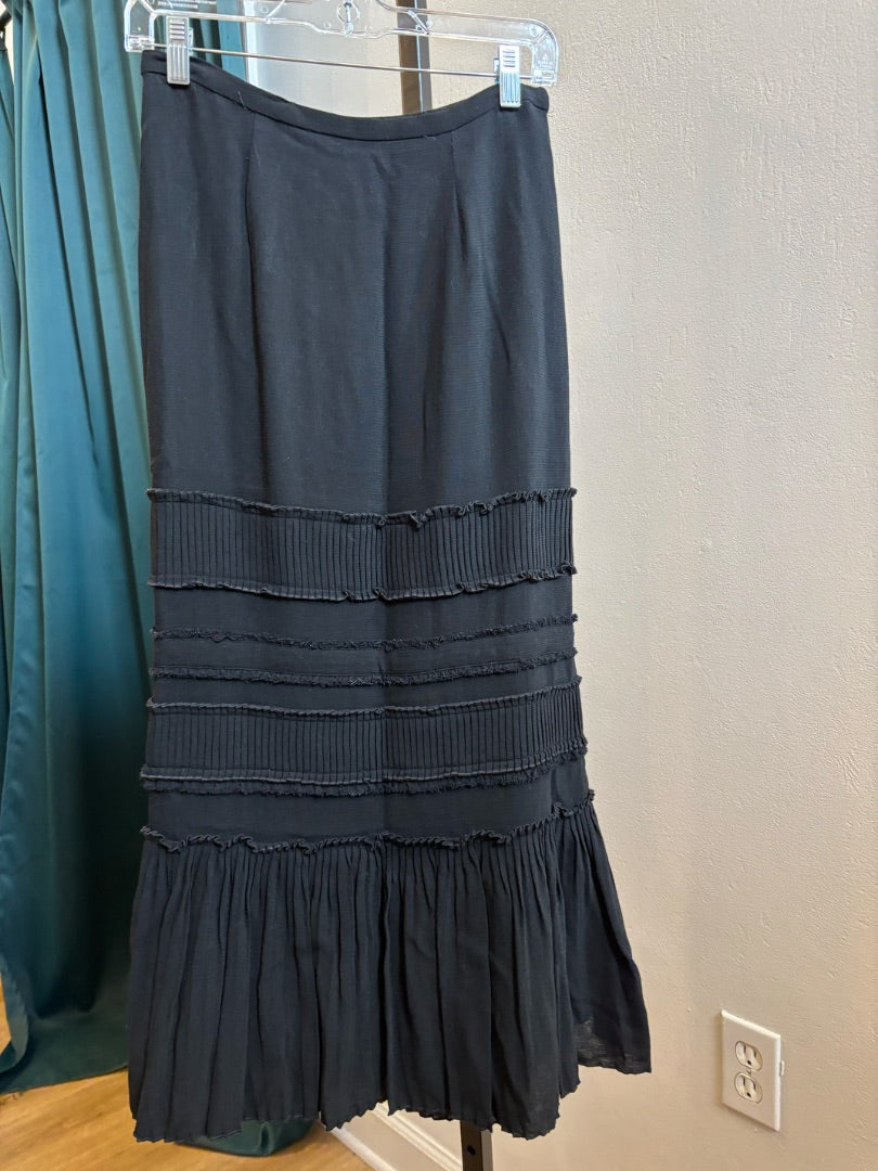 *db Life | Tiered Midi Skirt (XS)