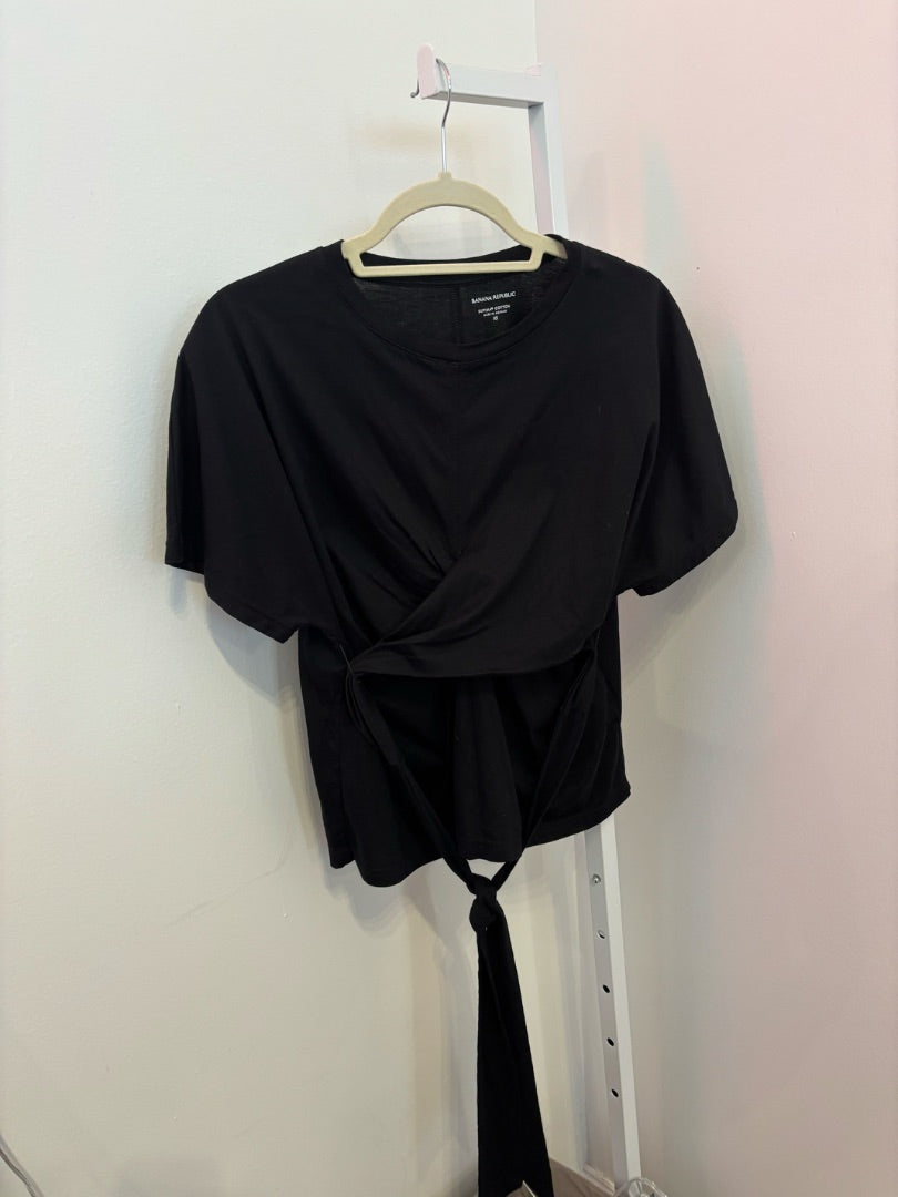 *Banana Republic | Wrap T-Shirt (XS)
