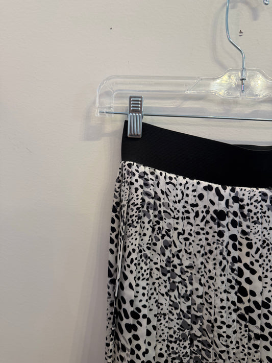 *White House Black Market | Skirt (6)