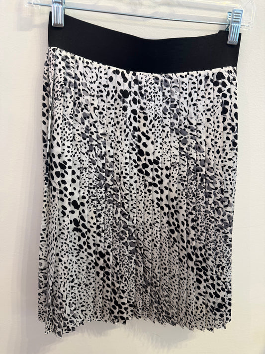 *White House Black Market | Skirt (6)