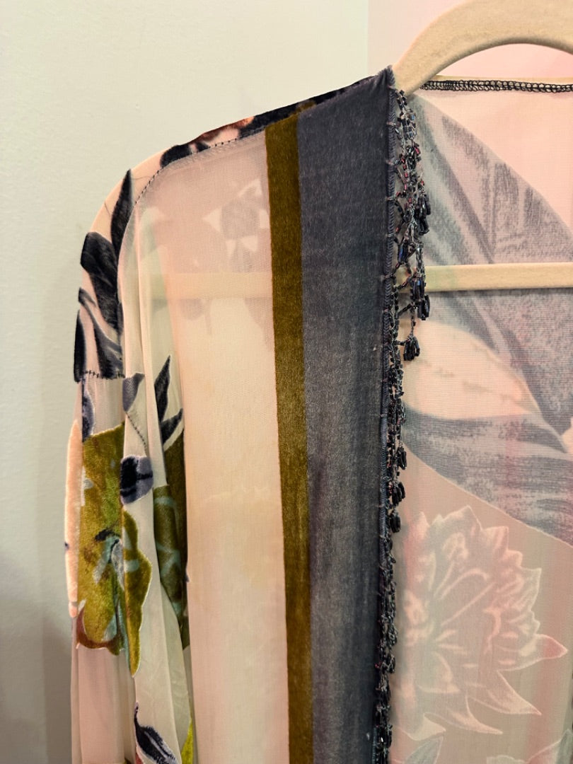 *Phifa | VTG Shawl (OSFM)