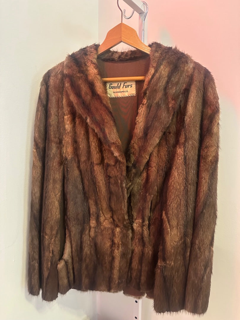 *Gould Furs | VTG Fur Cape (M)