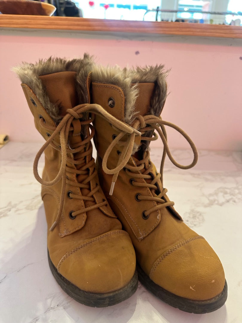 *Steve Madden | Winter Boots (8)