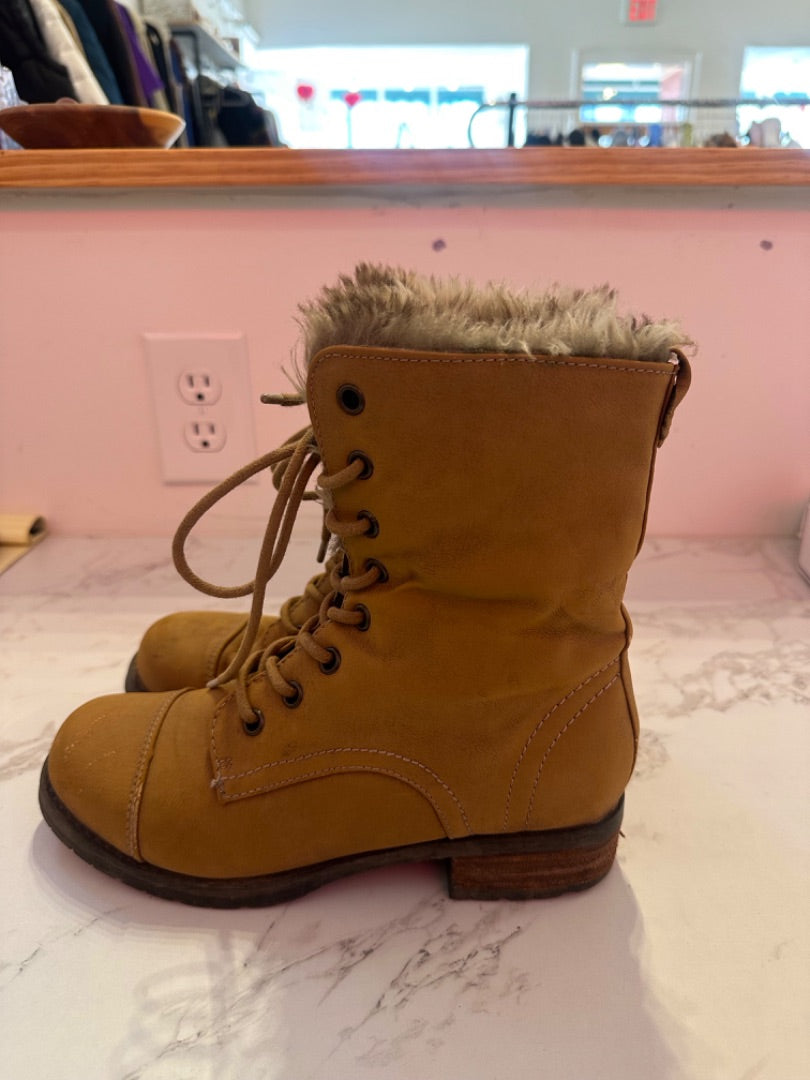 *Steve Madden | Winter Boots (8)