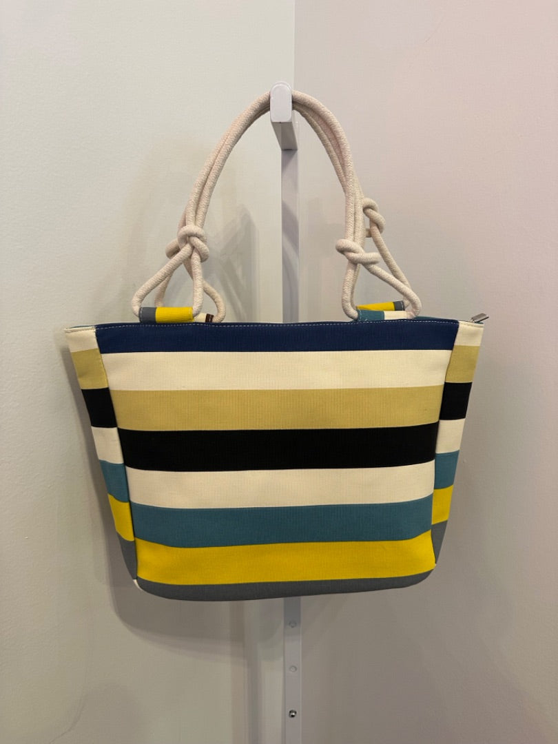 *Farmhouse is My Style  | Tote ()