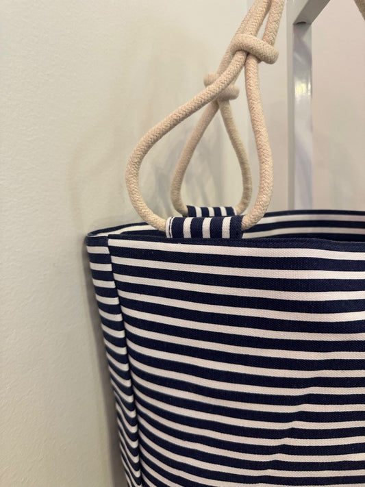 *Farmhouse is My Style  | Tote ()