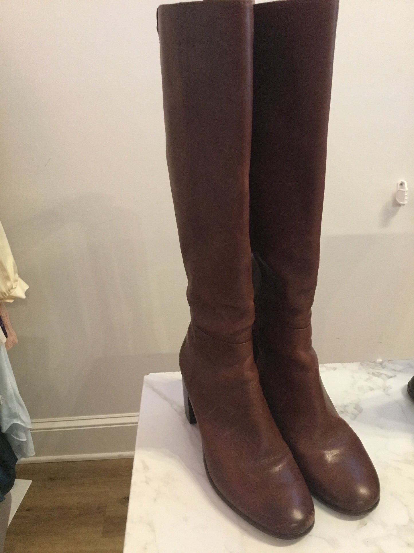 *Frye | Leather Boots (7)
