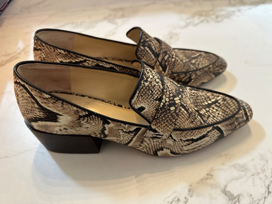 *Vince Camuto | Kitten Heel (9)