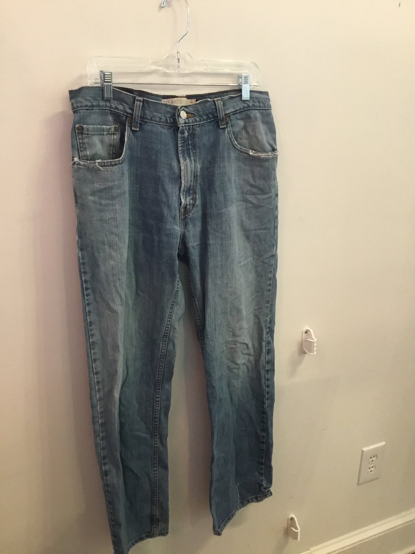 *Levi’s  | Jeans (34x32)