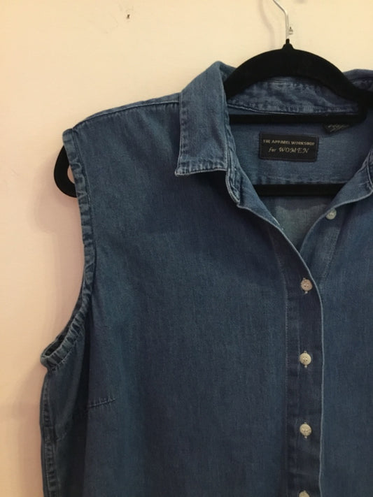 *The apparel workshop | Denim sleeveless button up (XL)
