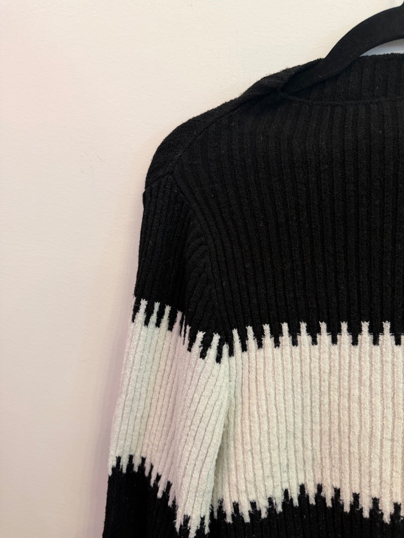 *French Connection | Sweater (M)