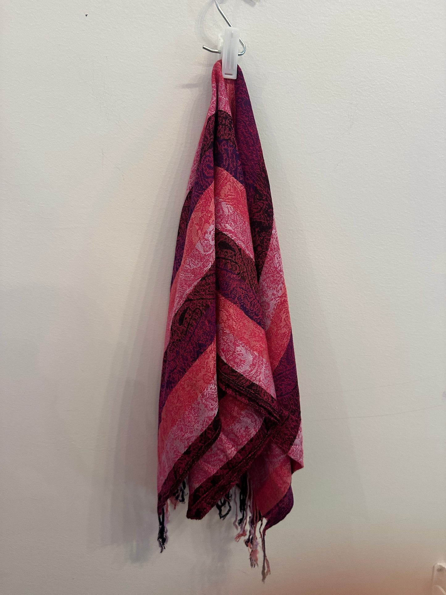 *No Label | Flowy Scarf (OSFM)
