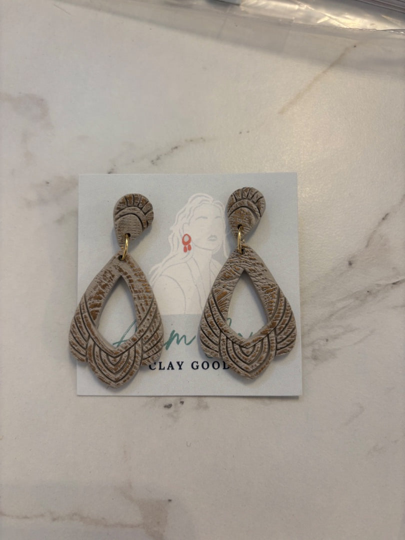 *Anam Cara Clay Goods | Dangle Earrings ()