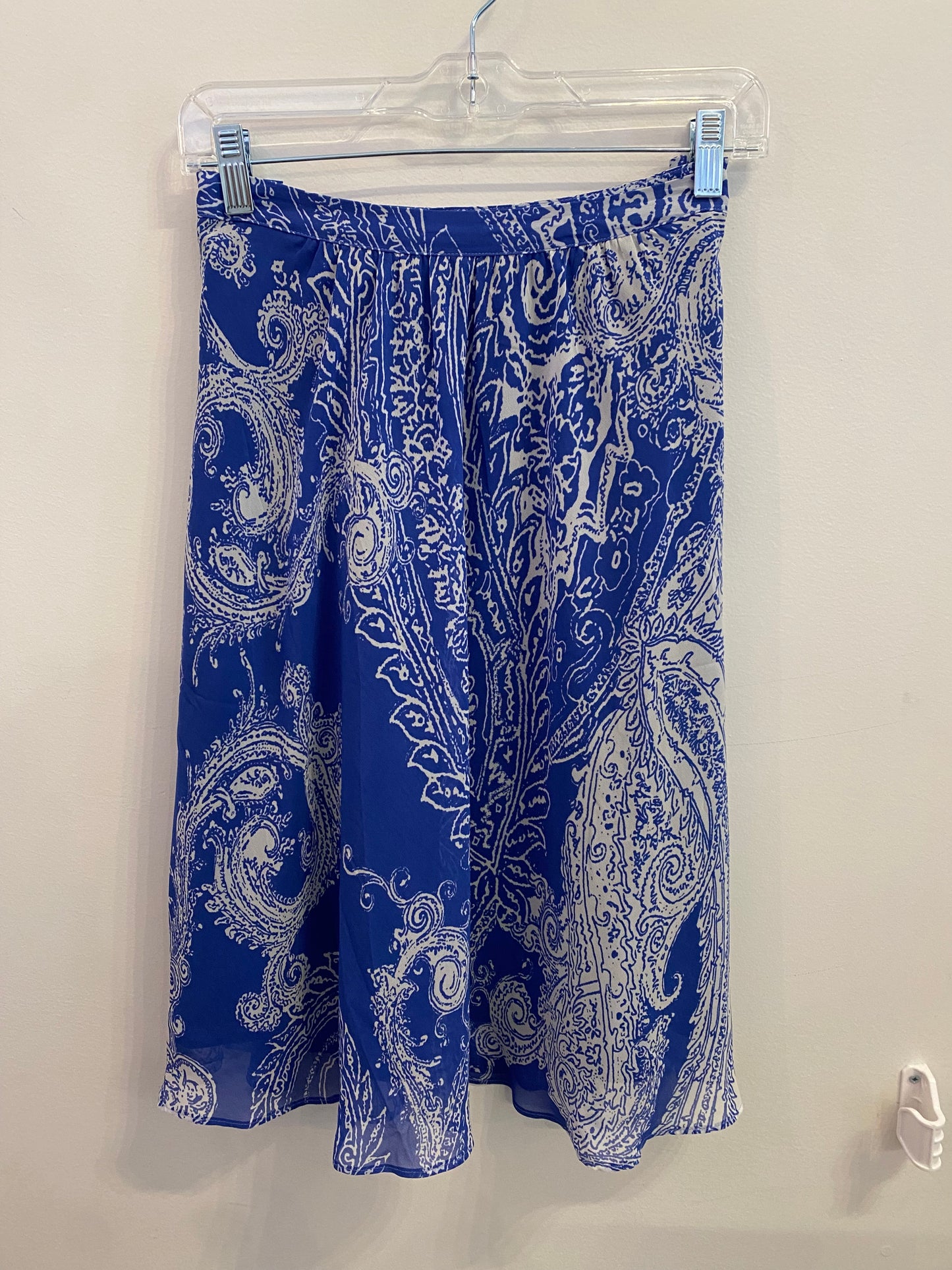 *Liz Claiborne | Knee Skirt (6)