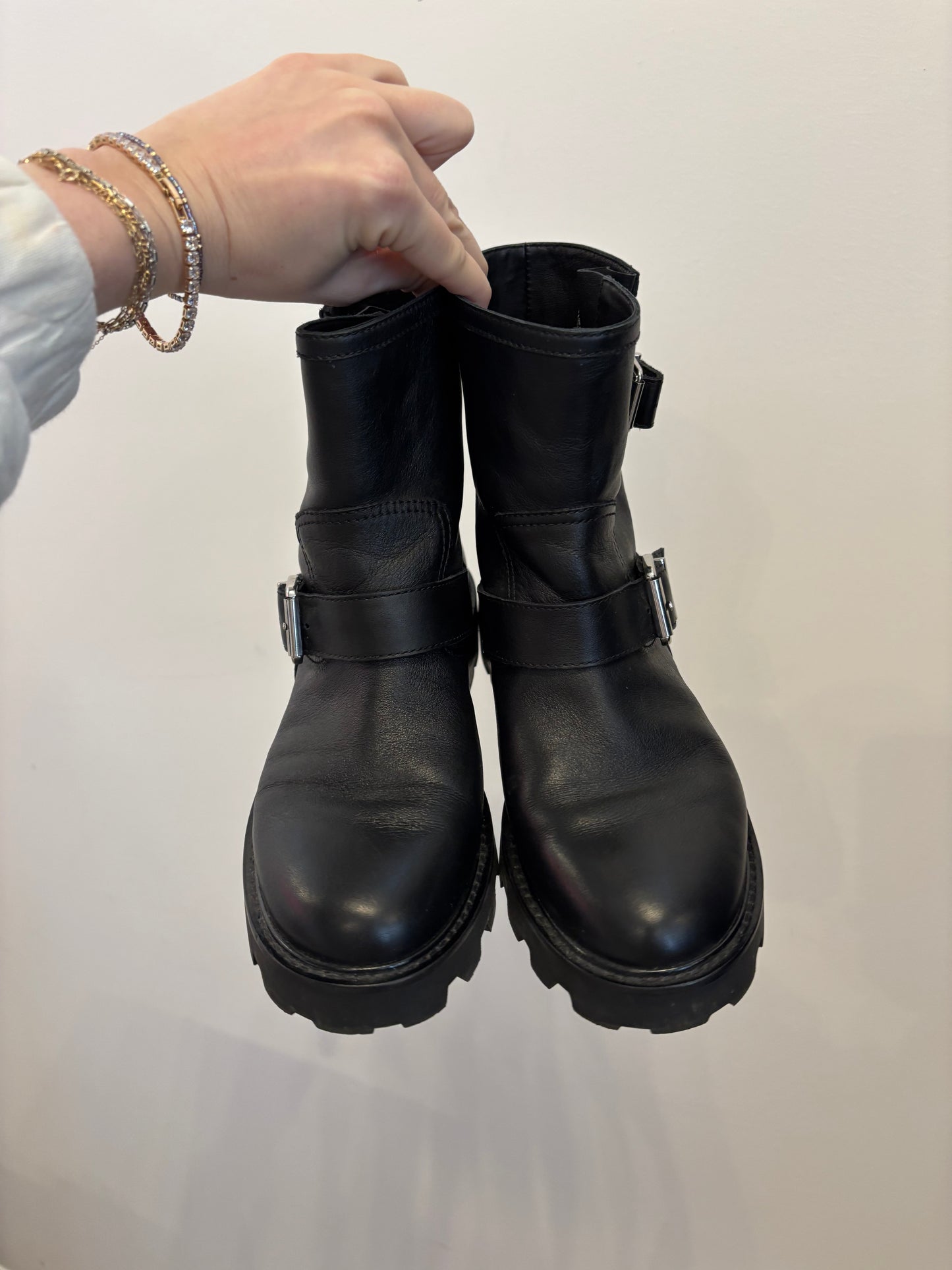 *Banana Republic | Leather Boots (7.5)