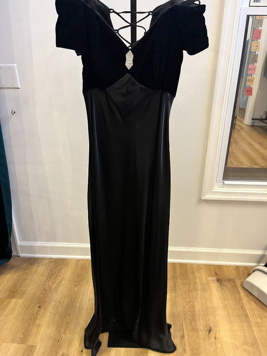*Midnight Glo | Formal Gown (14)
