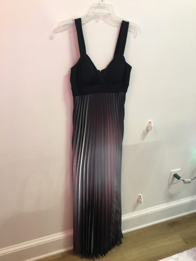 *Betsy & Adam | Metallic Pleated Long Dress (8)