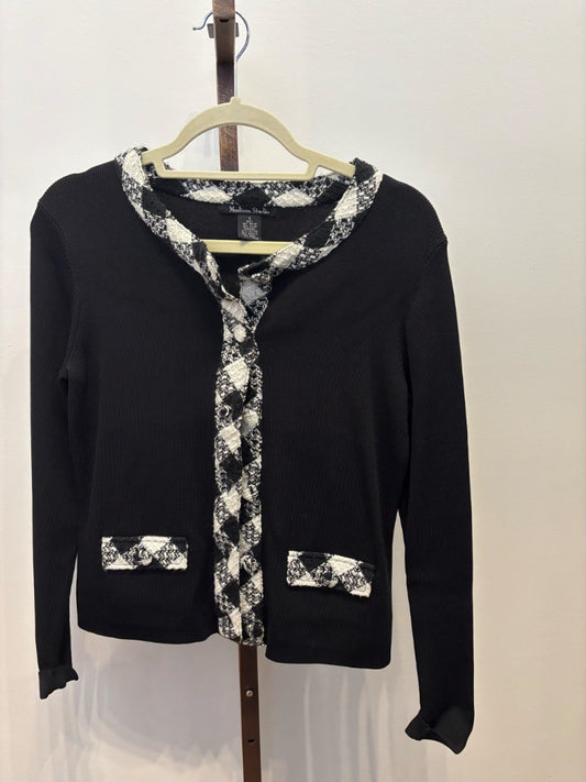 *Madison Studio | Top with Plaid Trim (8)