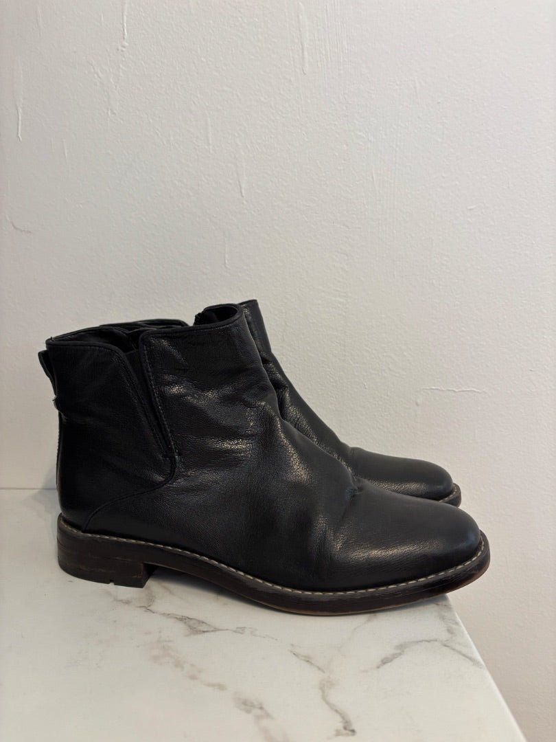 *Franco Sarto | Leather Ankle Boots (7.5)