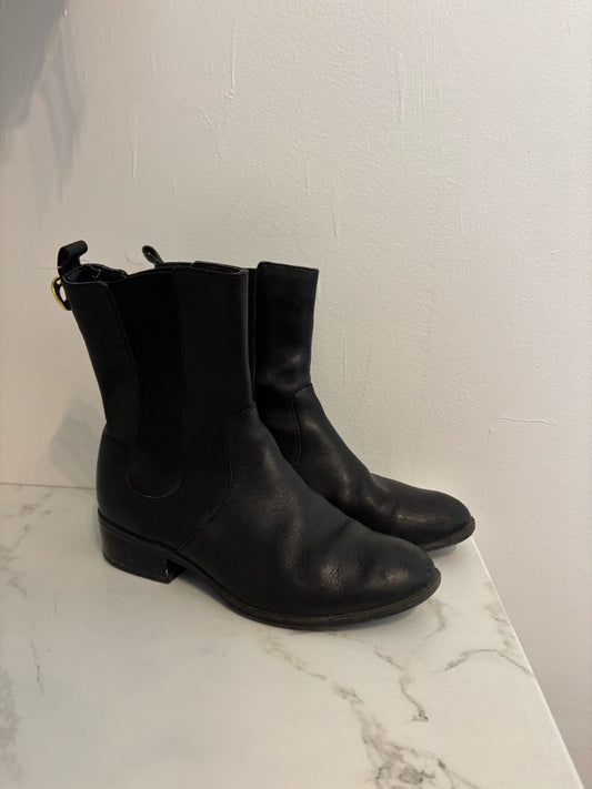 *Ralph Lauren | Leather Ankle Boots (7.5)