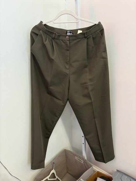 *Requirements | Trousers (14)