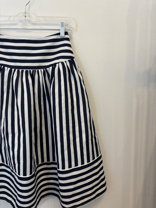 *Maeve | Skirt (XS)