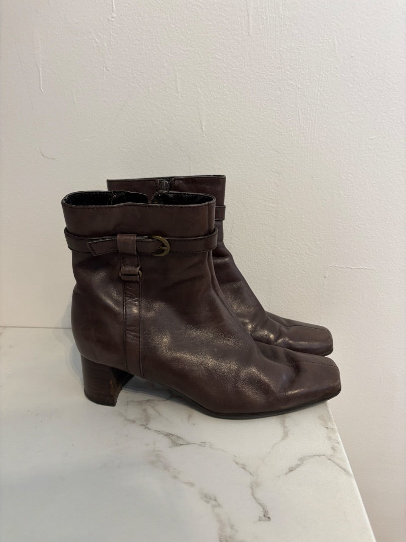 *Nine West | Leather Ankle Boots (7.5)