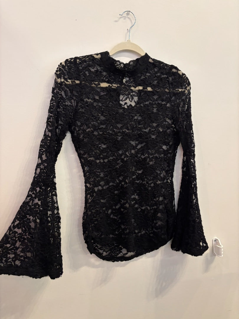 *Almost Famous | Bell Sleeve Top (XL)