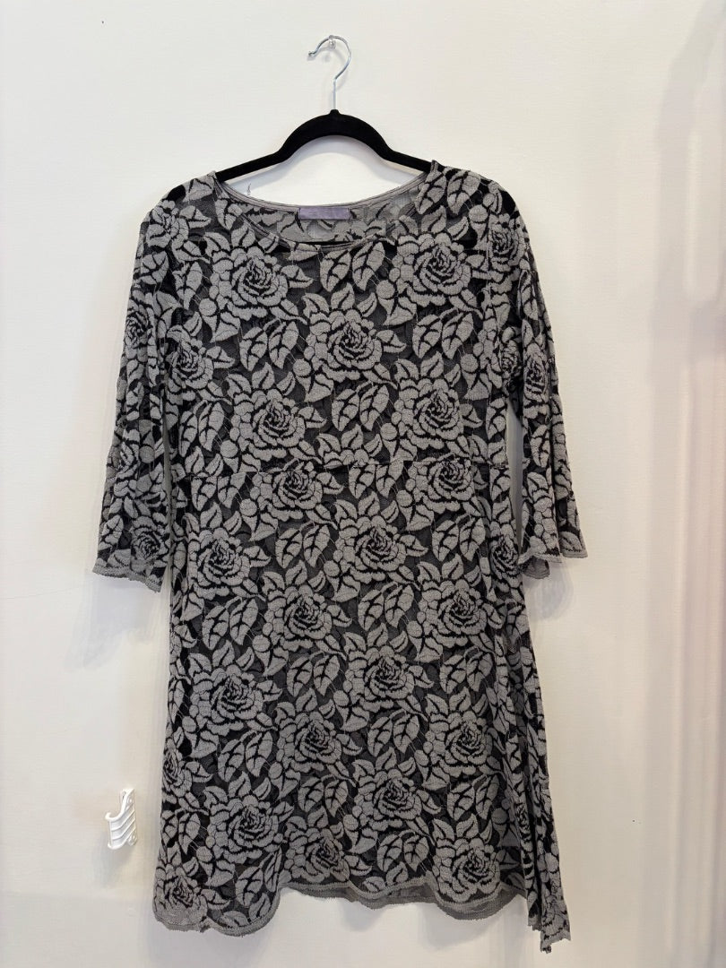 *Cut Loose | Lace Dress (M)