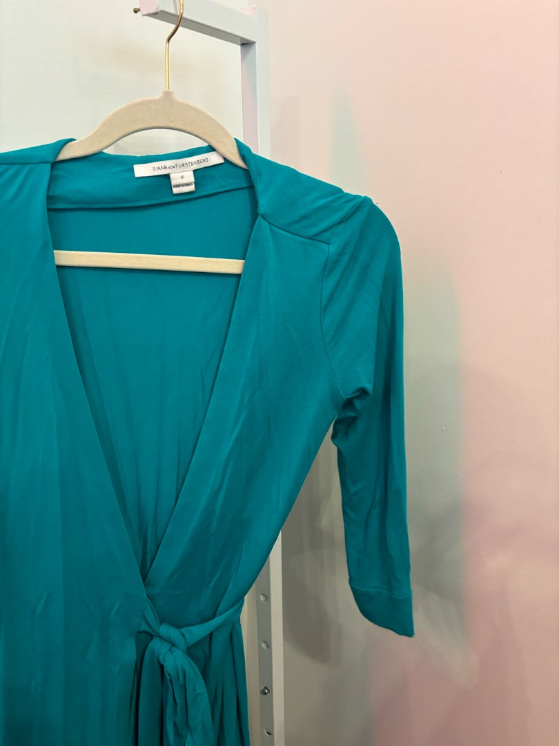 *Diane Von F | Wrap Dress (0)