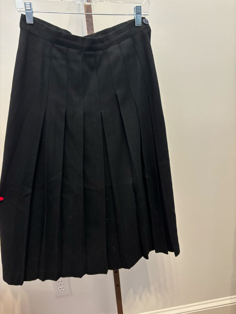 *Prestige | Pleated Skirt (M)
