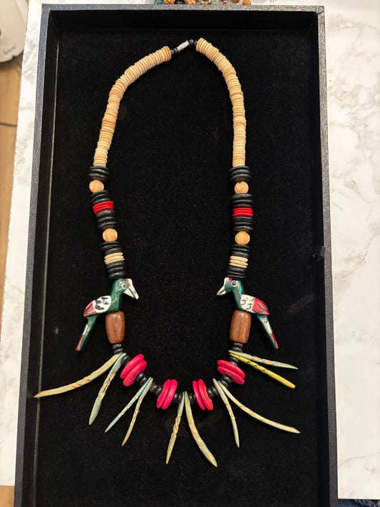 *VTG | Wooden Parrot Necklace (OSFM)