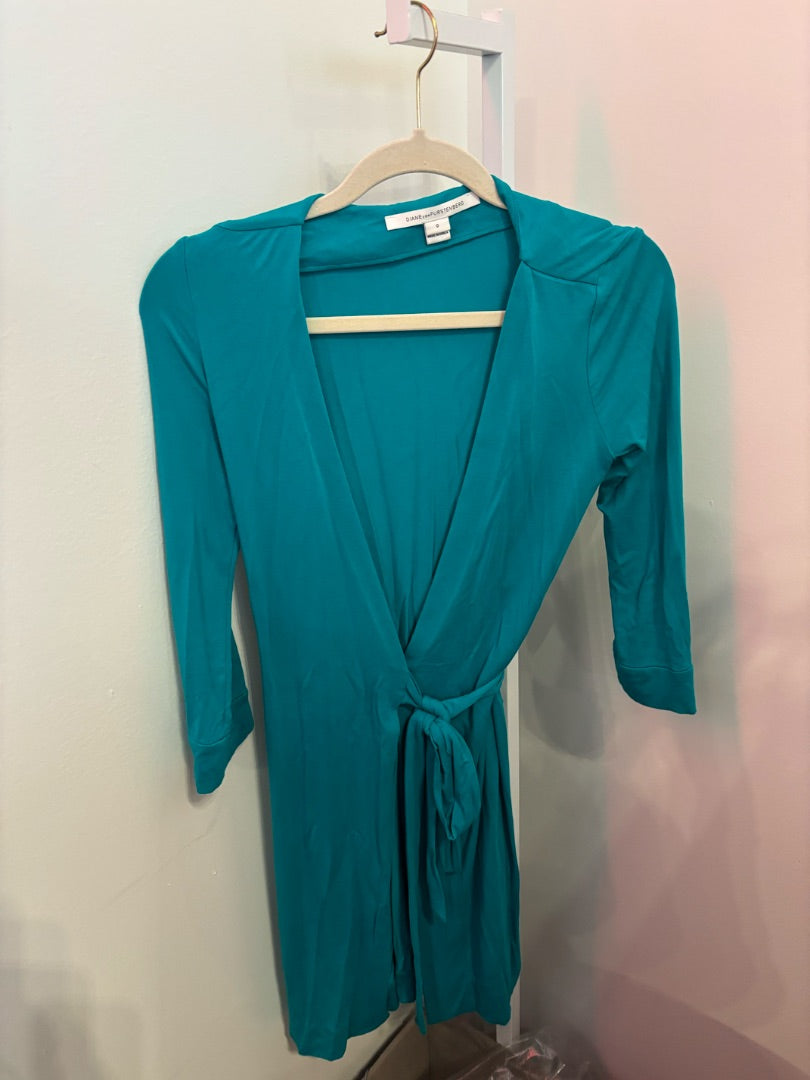 *Diane Von F | Wrap Dress (0)