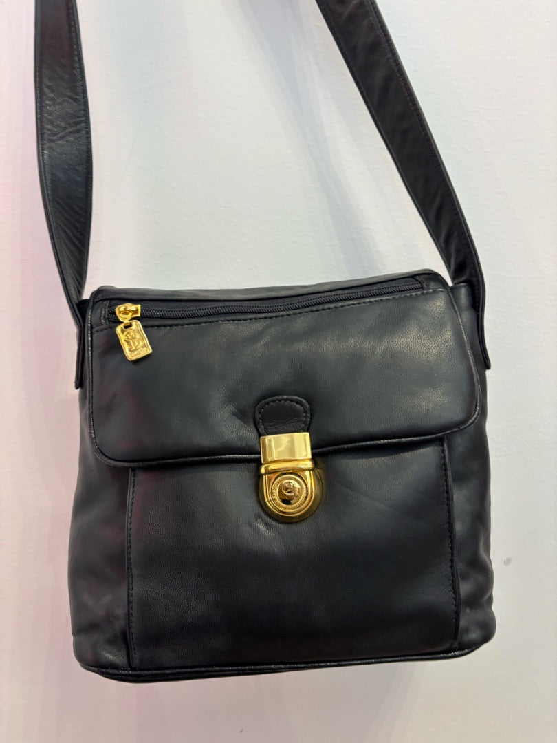 *SilverBlue | Leather Purse (OSFM)