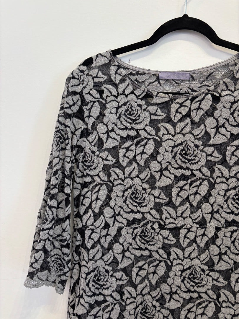 *Cut Loose | Lace Dress (M)