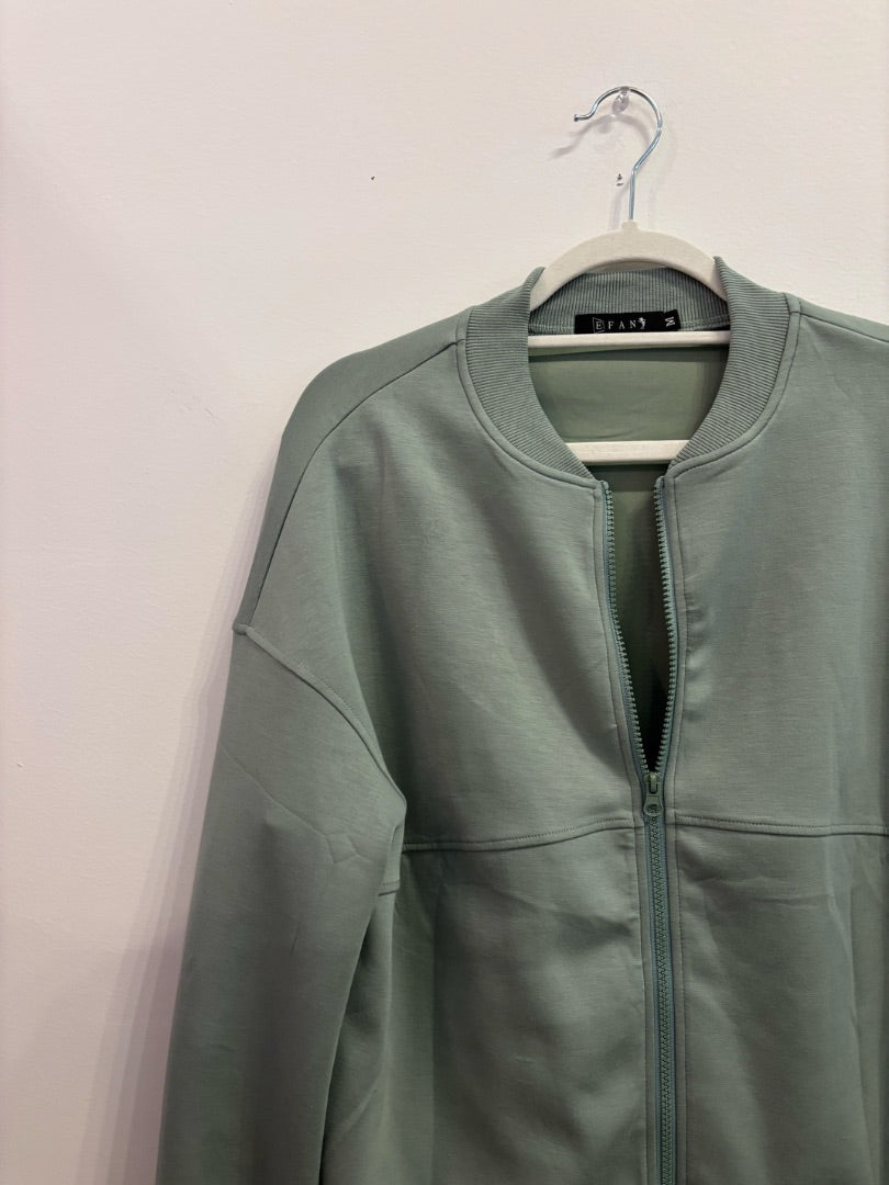 *E Fan | Sweatshirt (M)