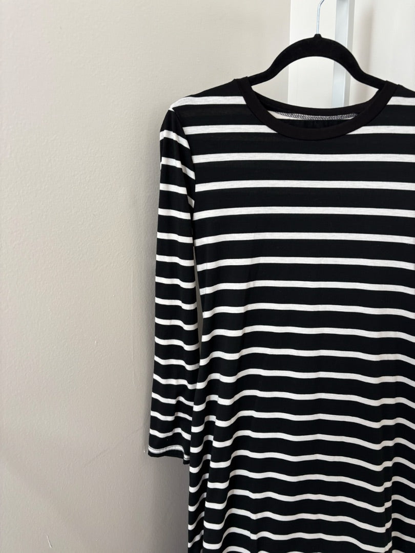 *No Label | Stripe Maxi Dress (M)