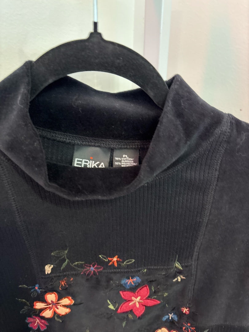 *ERIKA | Floral Black Top (L)