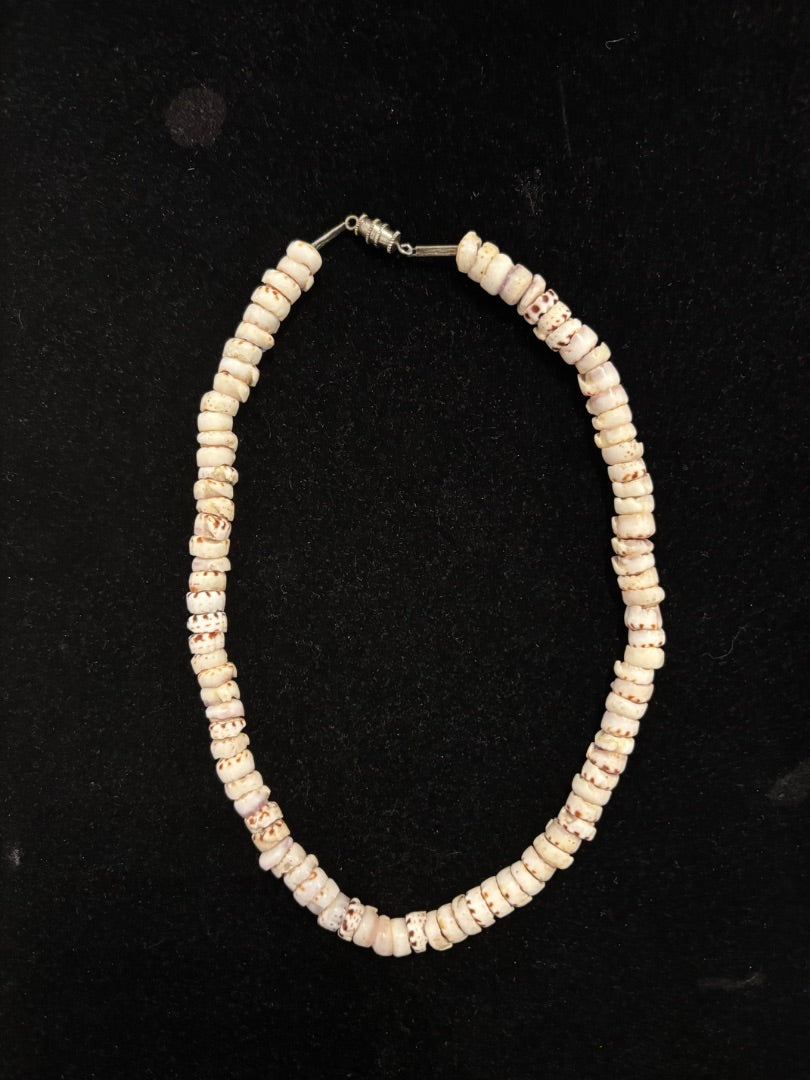 *VTG | Shell Necklace (Short)