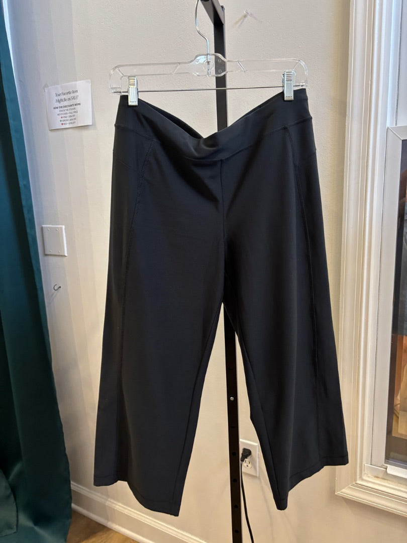 *LL Bean | Wide-leg capri leggings (M)