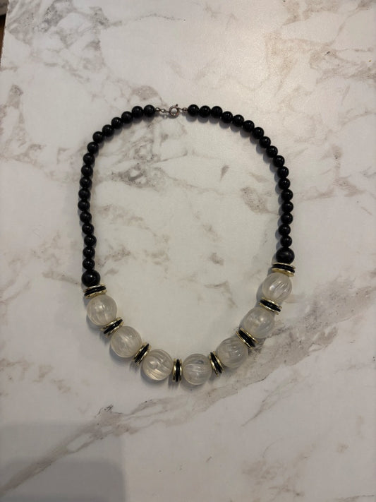 *VTG | Black & Clear Beads (Short)
