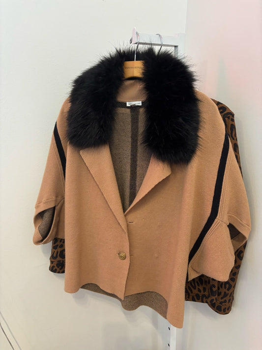 *Rebecca Elliot | Cape with Fur Collar (M/L)